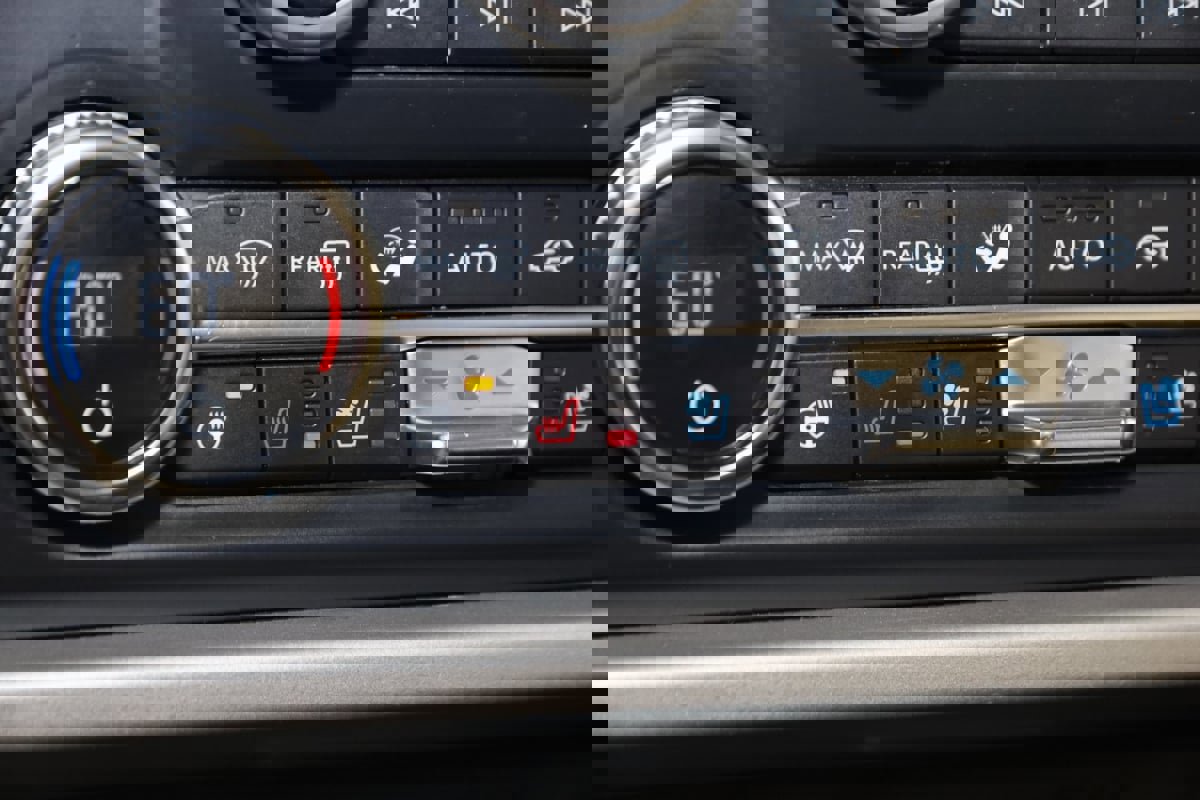 Used 2022 Ford Expedition Max Limited image 8