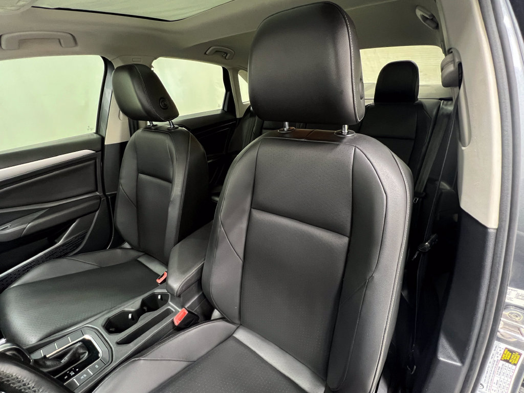 Used 2019 Volkswagen Jetta SE FWD image 13