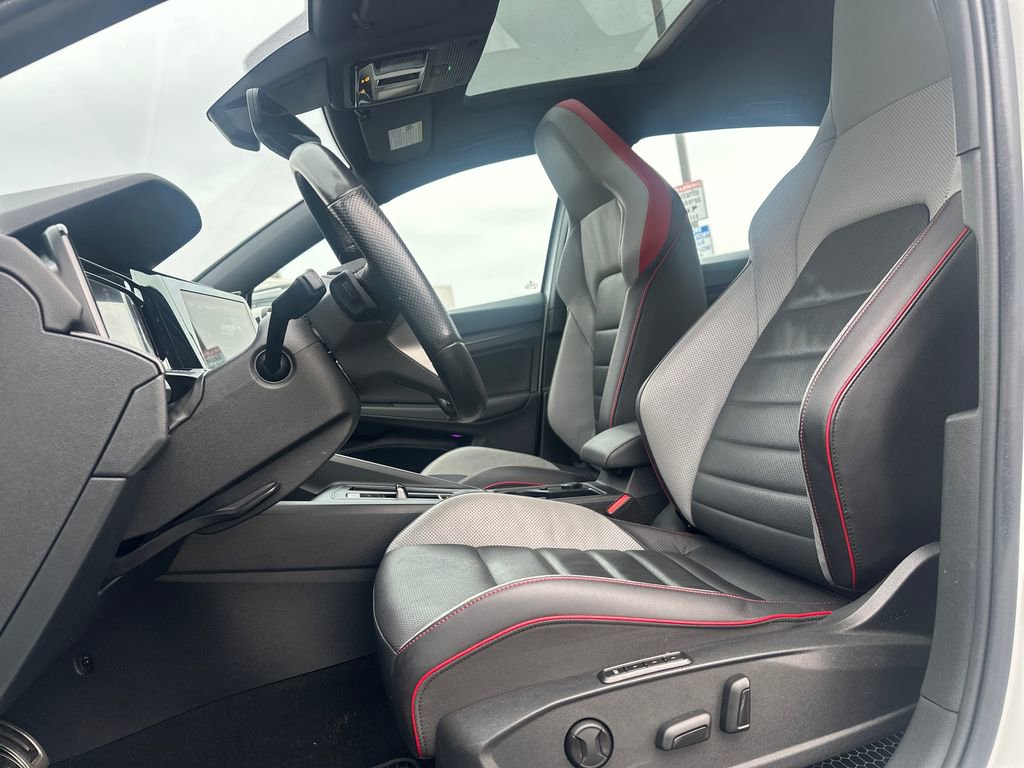 Certified 2022 Volkswagen GTI Autobahn image 3