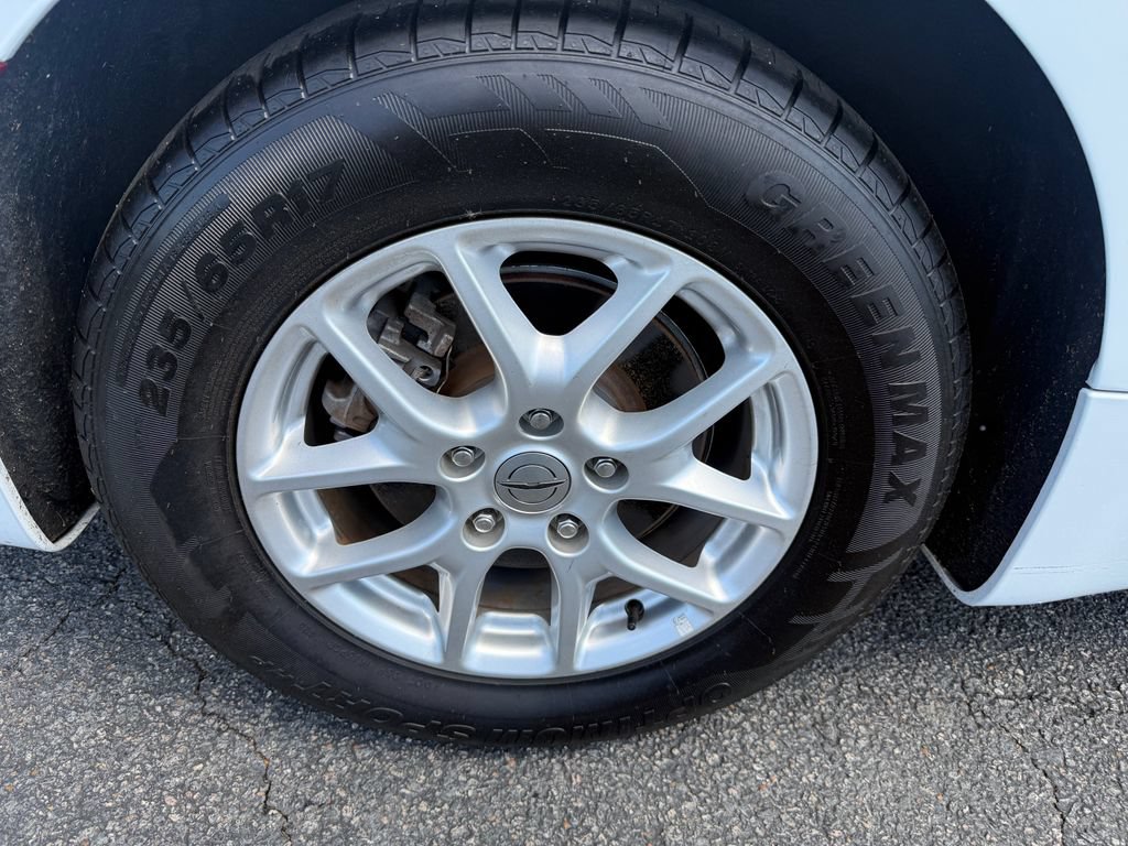 Used 2022 Chrysler Pacifica Touring-L FWD image 36