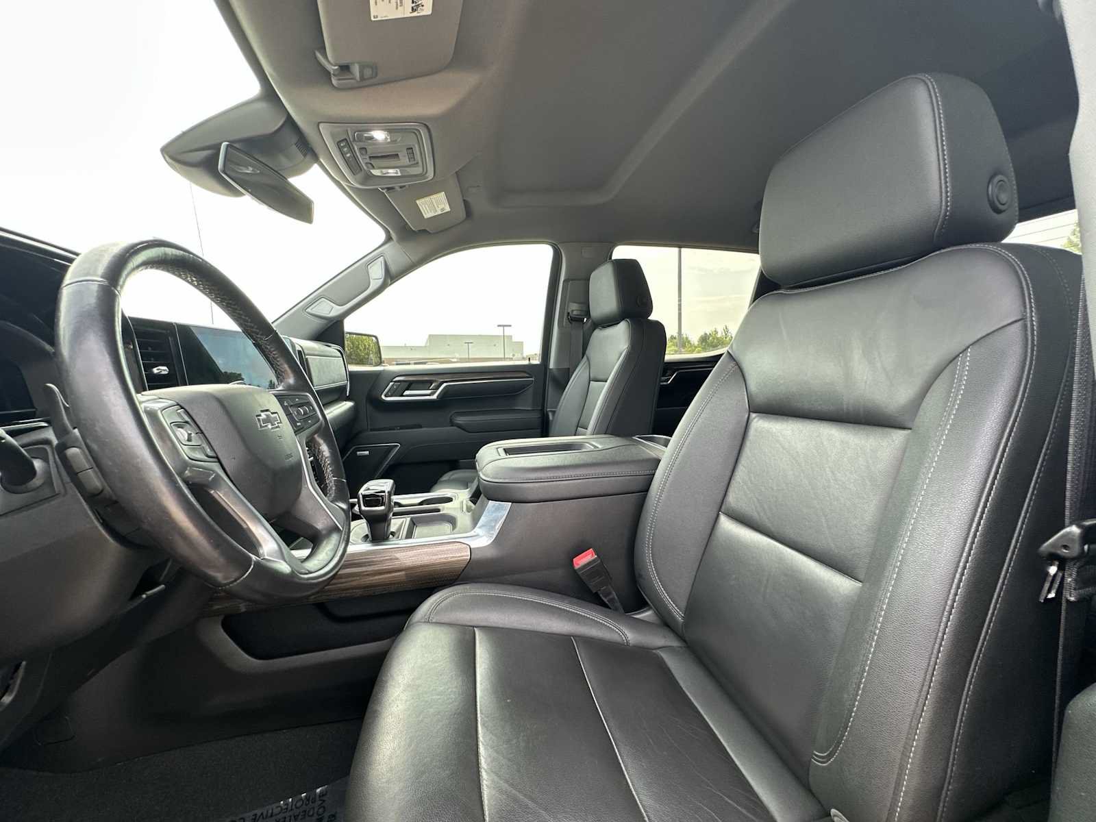 Certified 2022 Chevrolet Silverado 1500 LT Trail Boss w/ LT Trail Boss Premium Package AWD/4WD image 10
