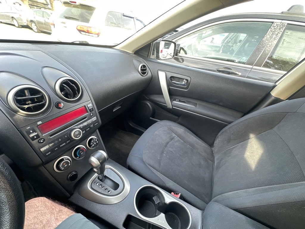 Used 2010 Nissan Rogue S image 20