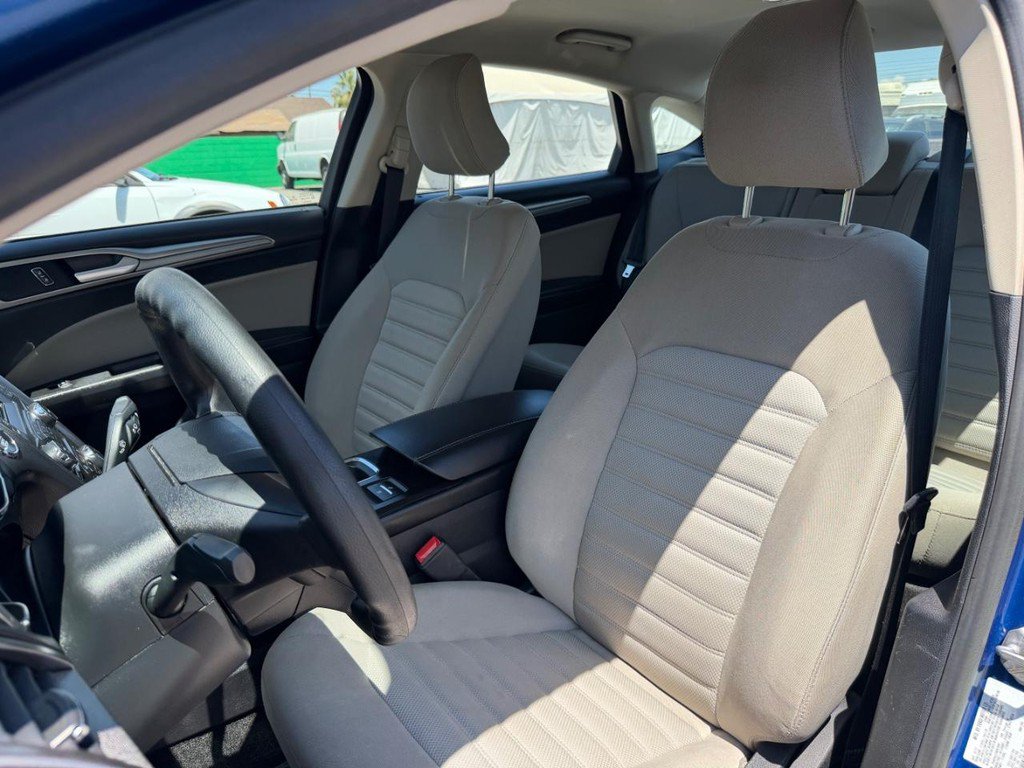 Used 2017 Ford Fusion S FWD image 18
