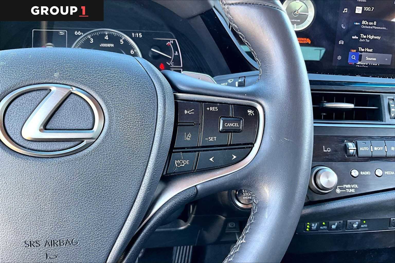 Certified 2024 Lexus ES 350 w/ Premium Package image 23