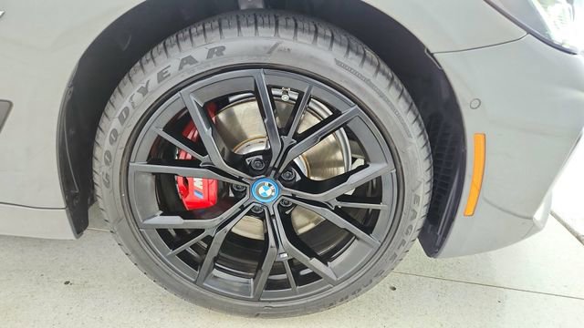 Used 2022 BMW 530e xDrive 530e iPerformance w/ Executive Package image 61