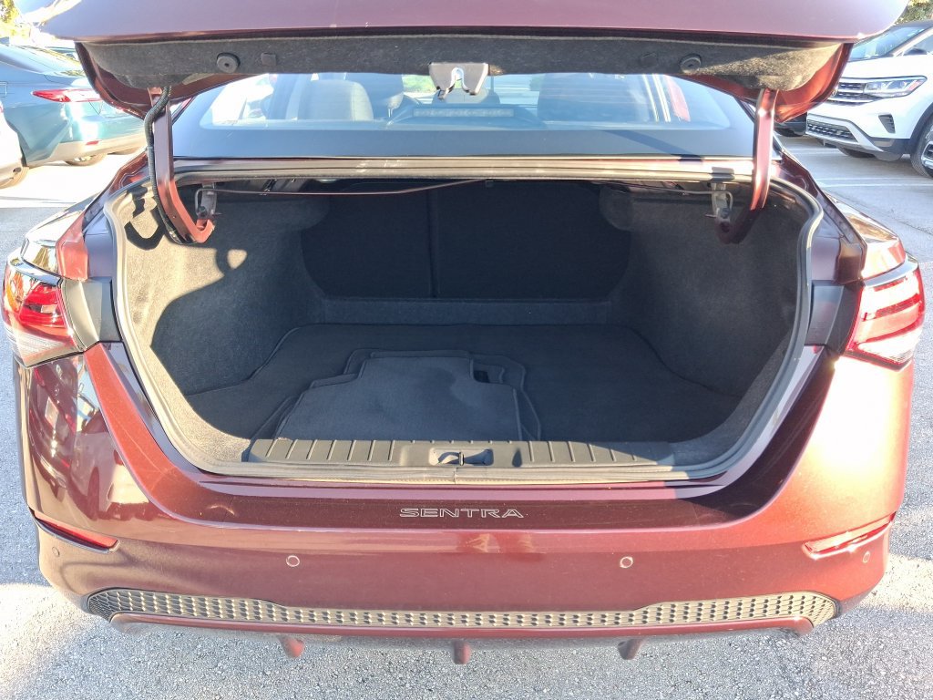 Certified 2025 Nissan Sentra SV FWD image 14