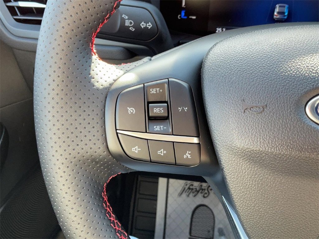 New 2025 Ford Escape ST-Line w/ Equipment Group 301A image 24