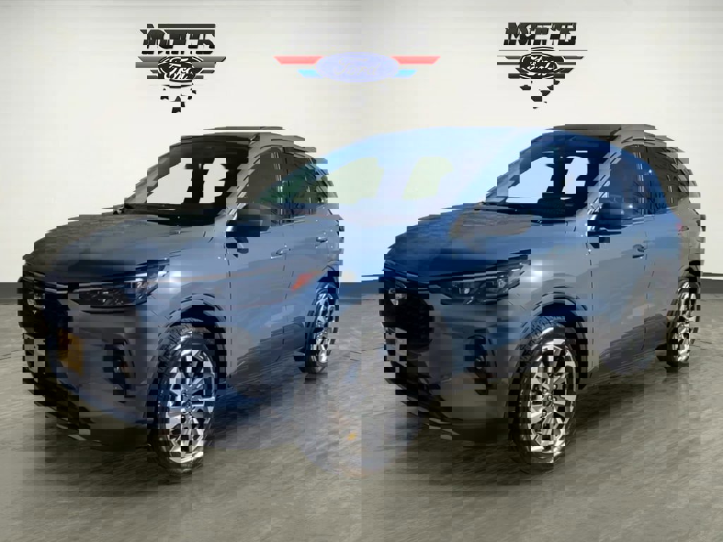 Used 2025 Ford Escape Platinum image 1