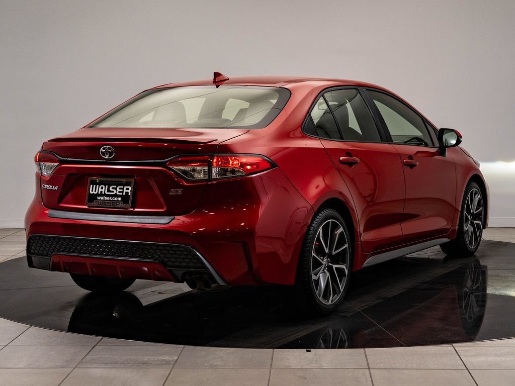 Used 2020 Toyota Corolla SE w/ SE Premium Package FWD image 10