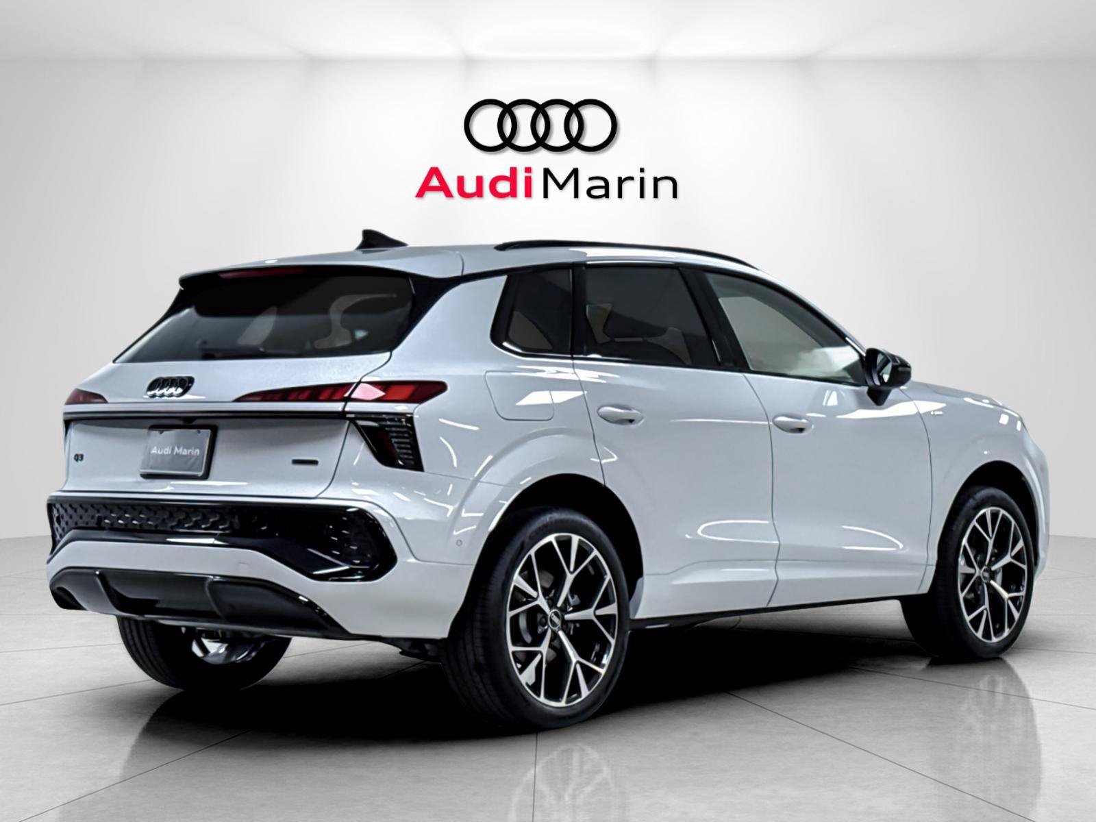 New 2026 Audi Q3 quattro 2.0T AWD/4WD image 5