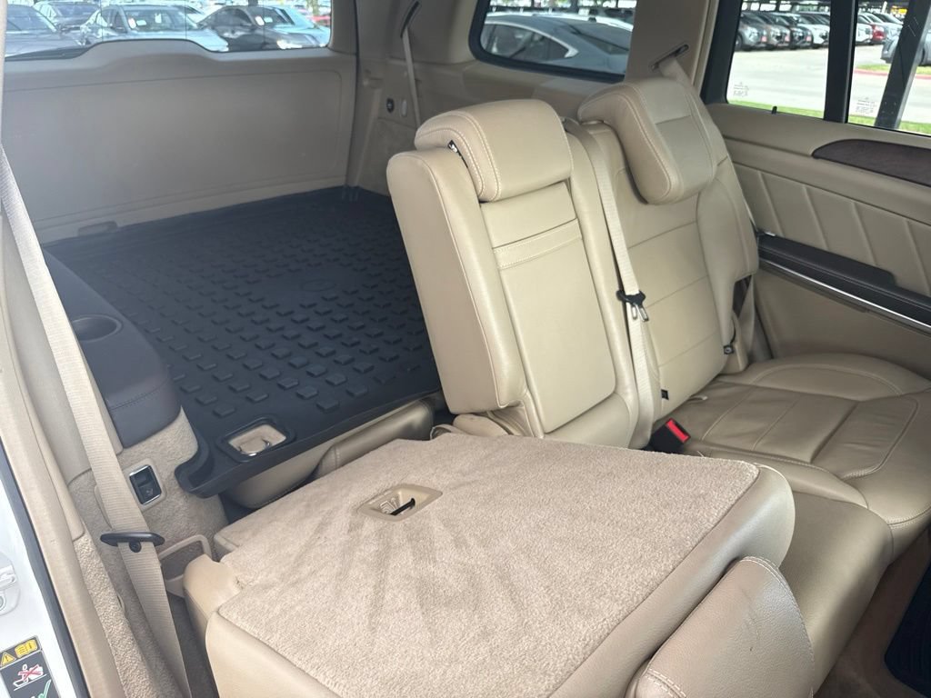 Used 2016 Mercedes-Benz GL 550 4MATIC image 18