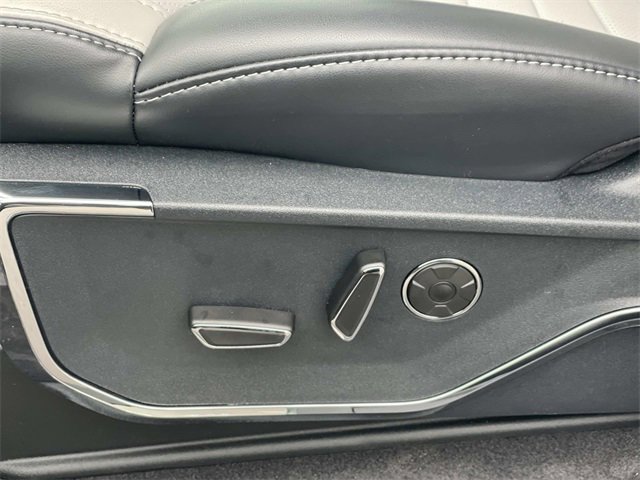 New 2025 Ford F150 Lightning Platinum image 18