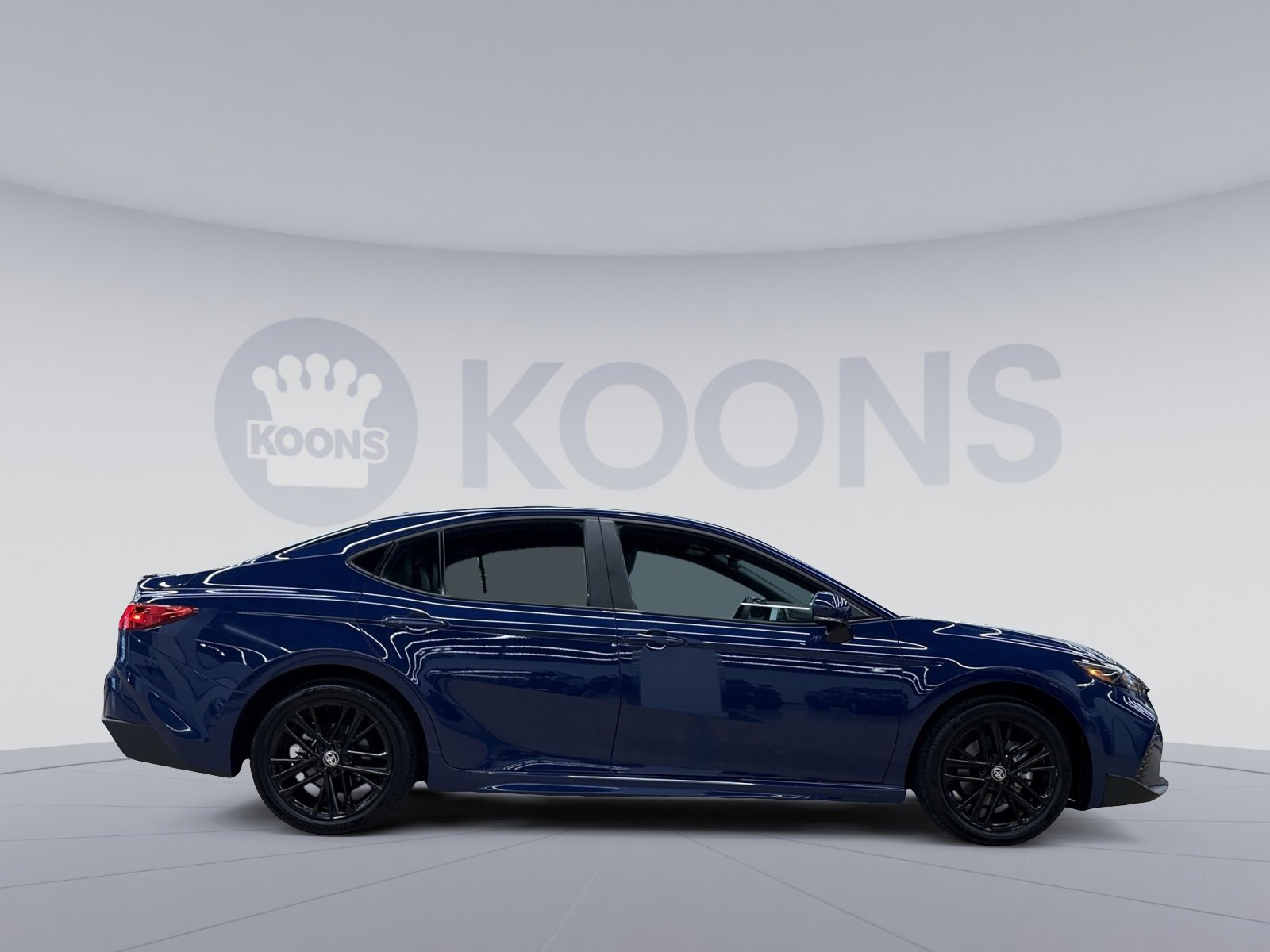 Used 2025 Toyota Camry SE AWD/4WD image 12