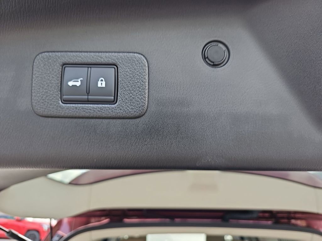 Used 2024 Nissan Armada Platinum w/ Captain's Chairs Package image 18