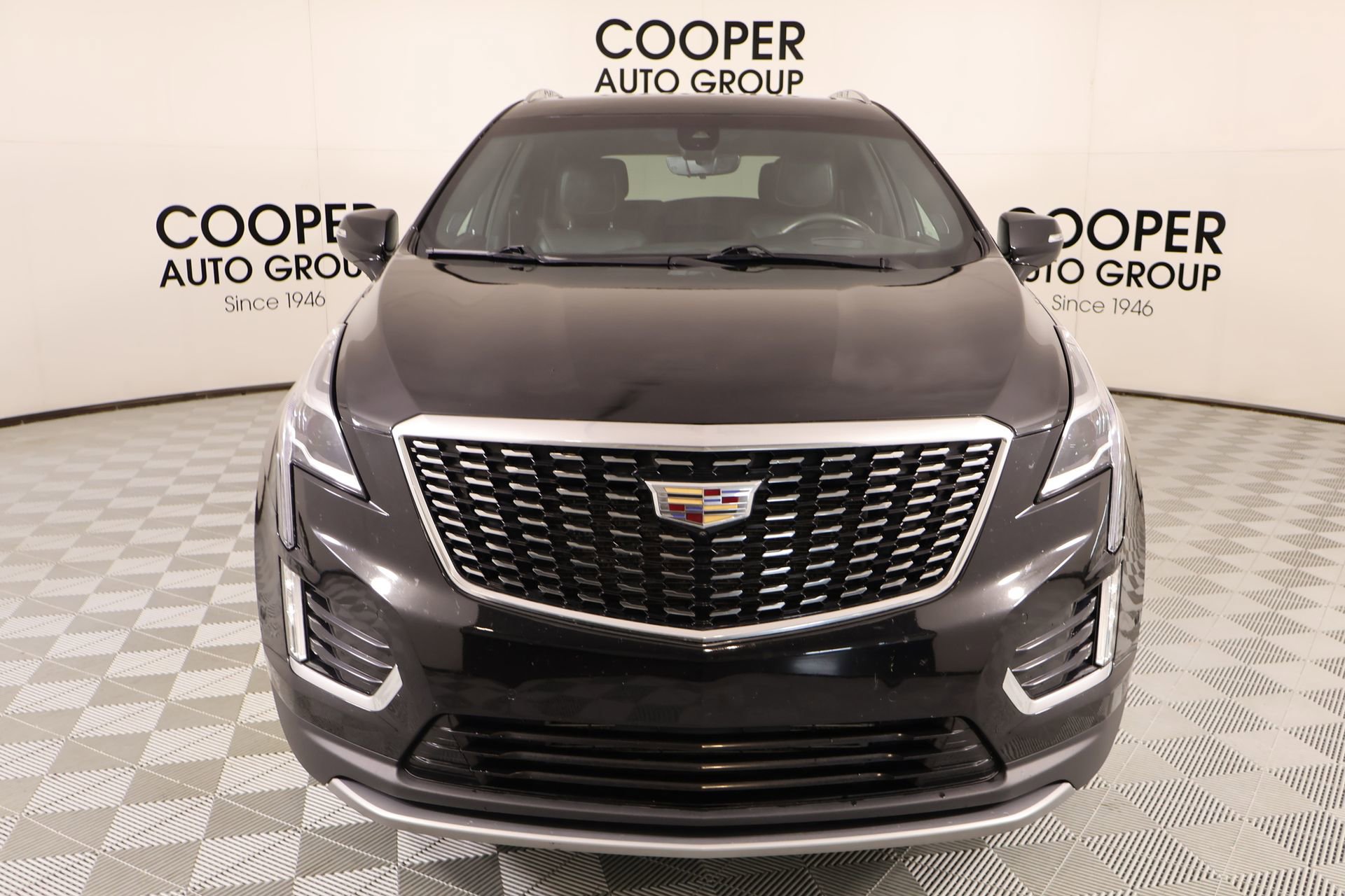Used 2022 Cadillac XT5 Premium Luxury w/ Technology Package FWD image 9
