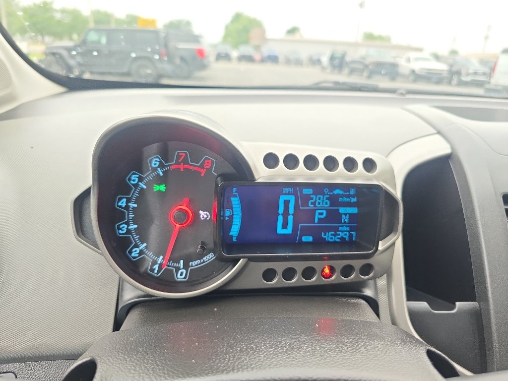 Used 2016 Chevrolet Sonic LT FWD image 21