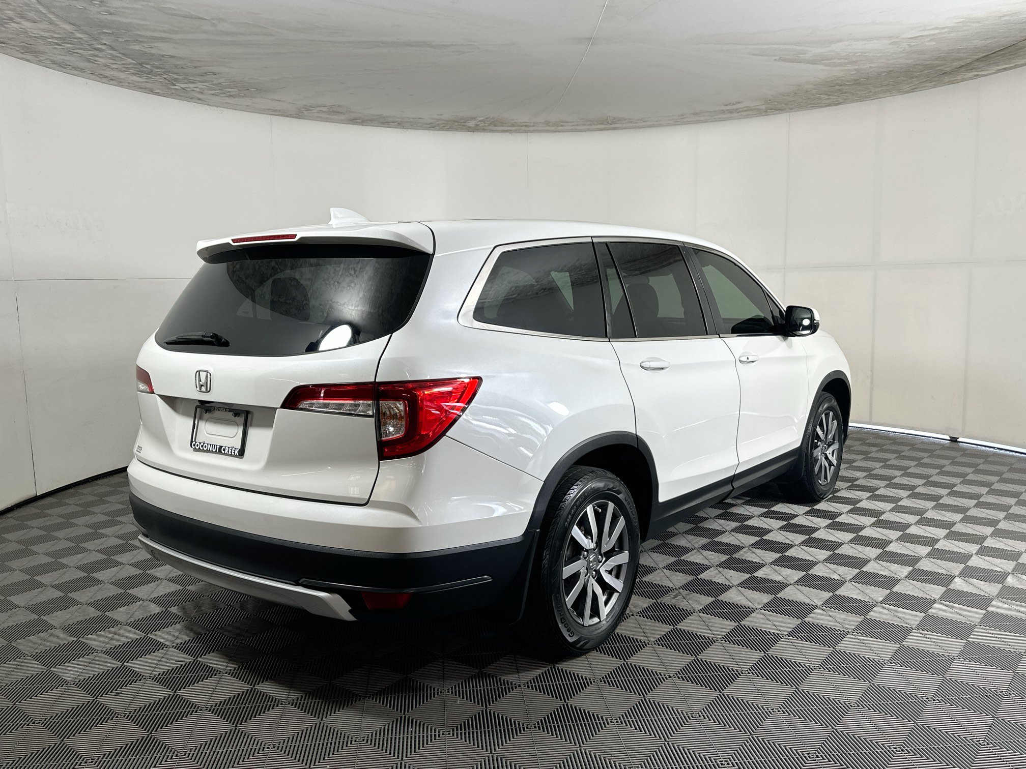 Used 2021 Honda Pilot EX image 3