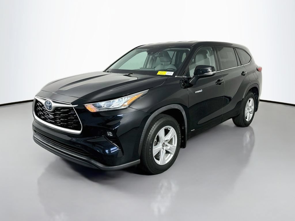 Used 2020 Toyota Highlander LE AWD/4WD video 3