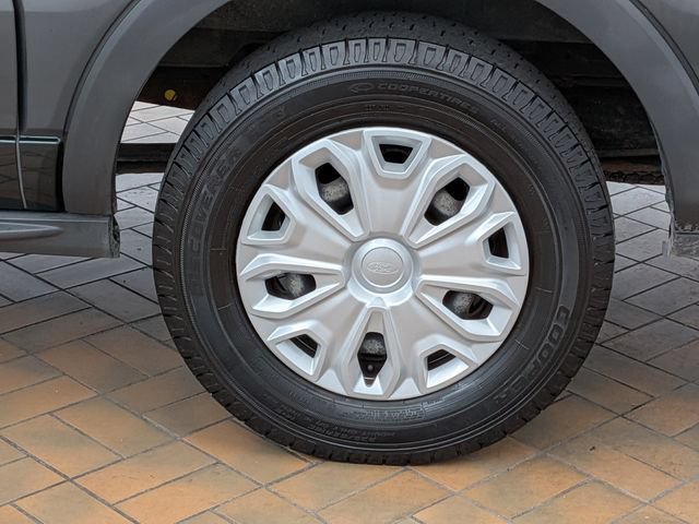 Certified 2018 Ford Transit 150 XLT RWD image 10