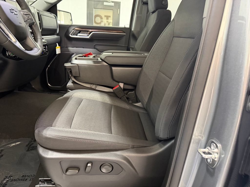 New 2026 Chevrolet Silverado 1500 RST w/ Protection Package AWD/4WD image 26