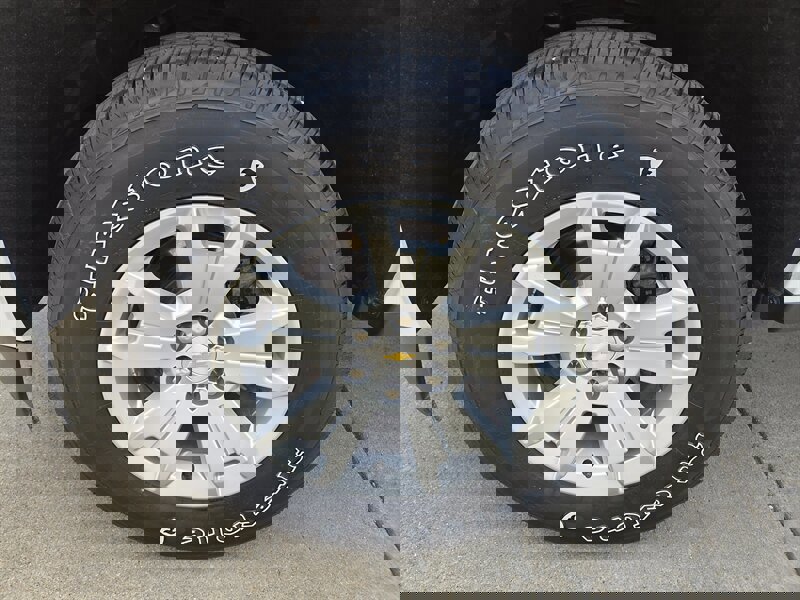 Used 2021 Chevrolet Colorado LT w/ Fleet Safety Package image 9