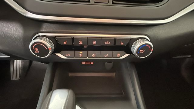 Used 2024 Nissan Altima 2.5 S AWD/4WD image 23