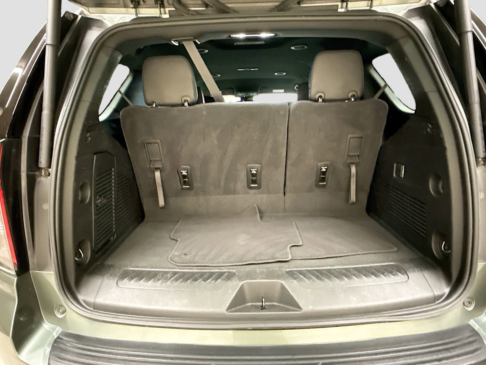 Used 2024 Chevrolet Tahoe LT AWD/4WD image 29