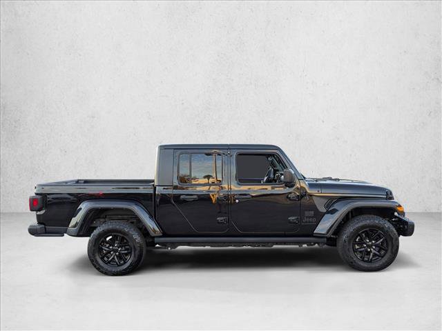 Used 2023 Jeep Gladiator Sport image 3