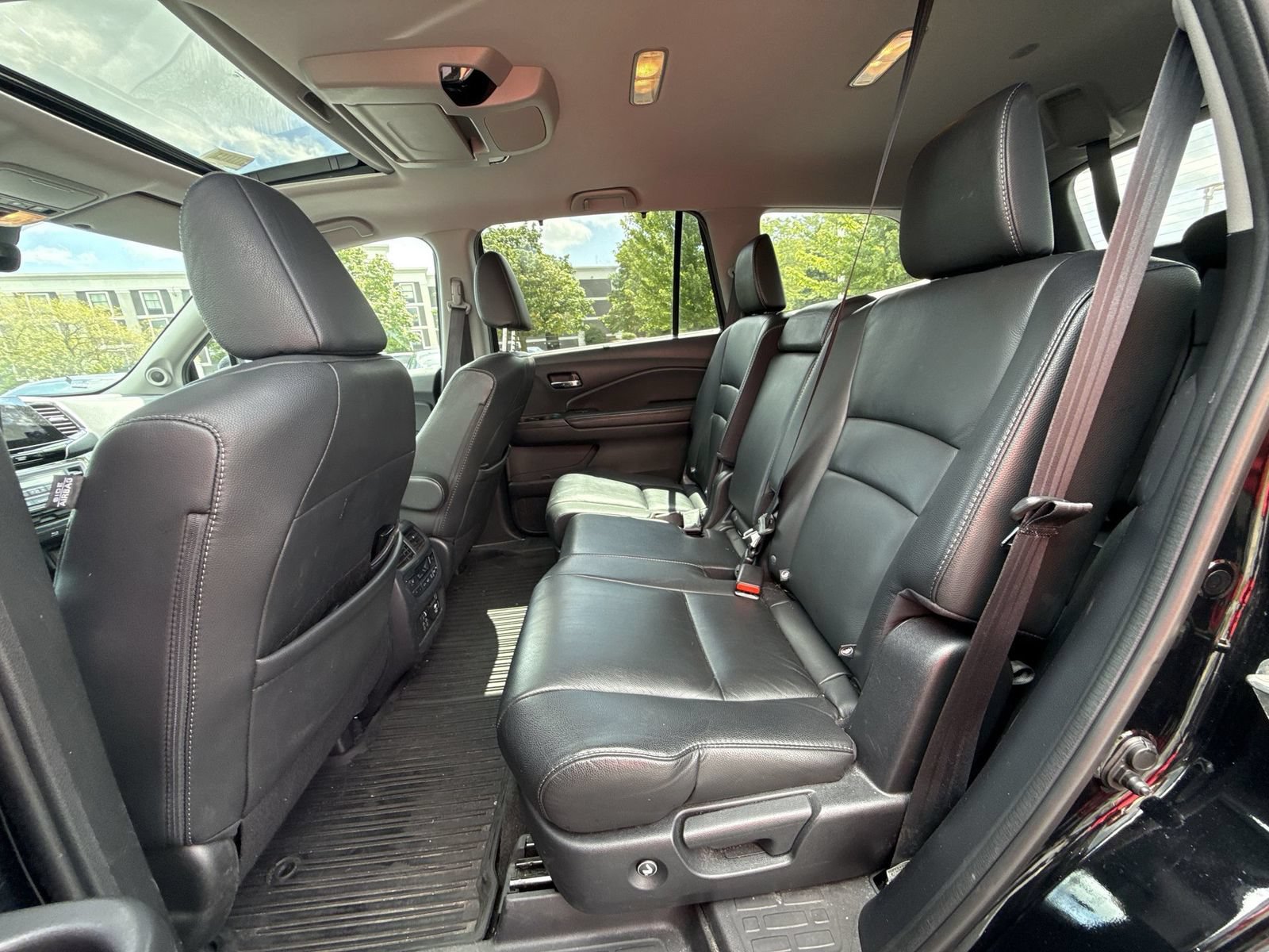 Used 2019 Honda Pilot Touring image 24