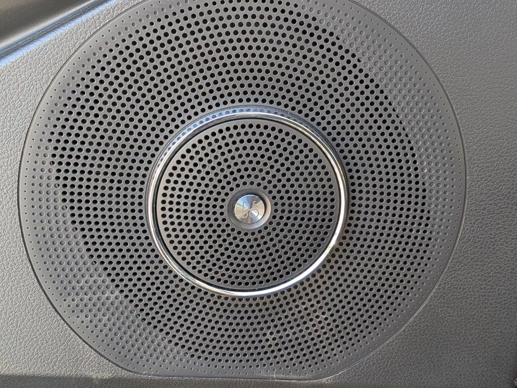 Used 2023 Ford Expedition Limited image 18