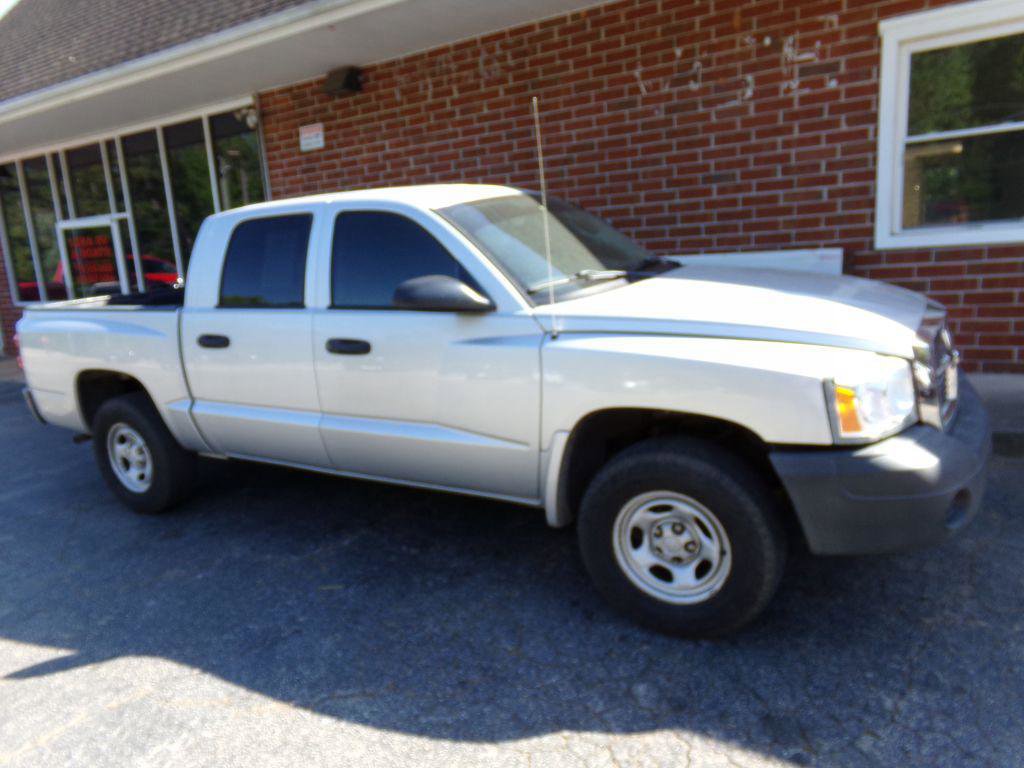 Used 2006 Dodge Dakota ST RWD image 2