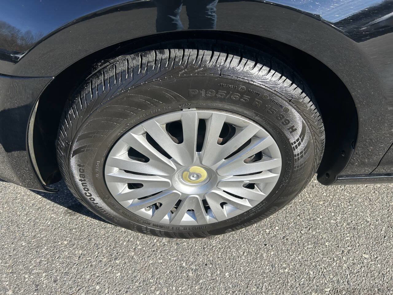 Used 2010 Volkswagen Golf 2-Door image 10