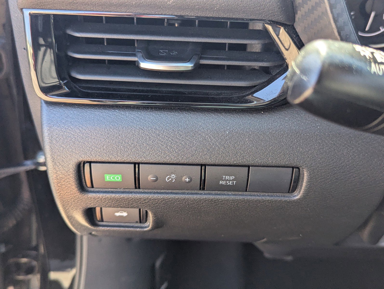 Used 2024 Nissan Sentra SV image 14