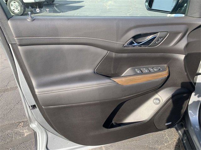 Certified 2023 GMC Acadia SLE w/ Driver Convenience Package image 21