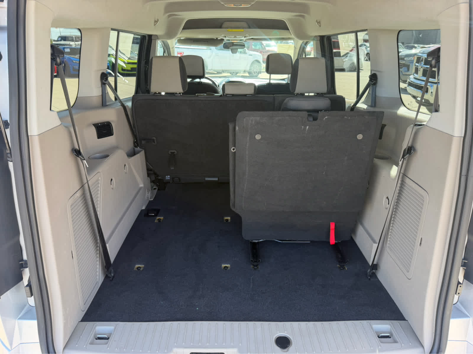 Used 2015 Ford Transit Connect XLT FWD image 24
