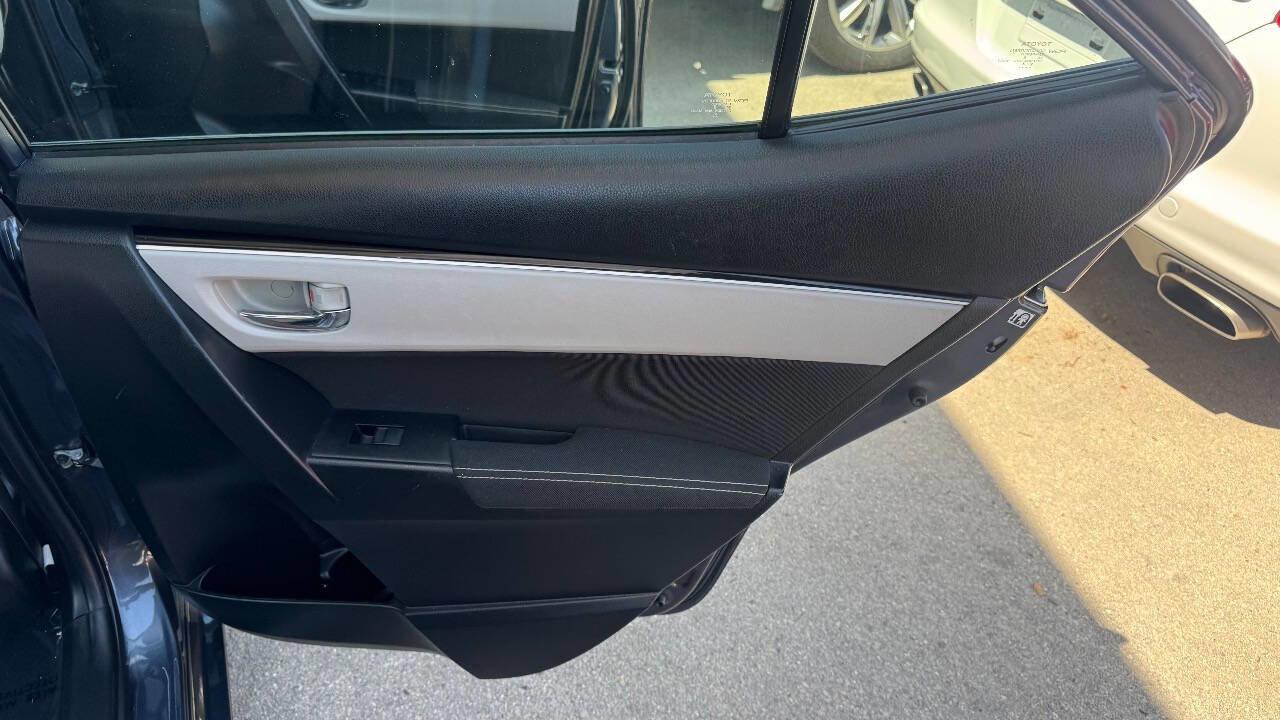 Used 2019 Toyota Corolla LE image 19