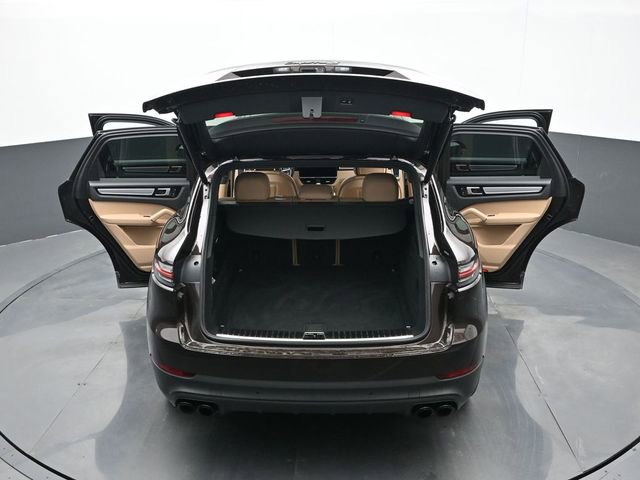 Certified 2023 Porsche Cayenne S Platinum image 28