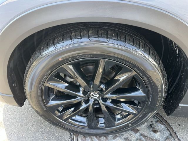 Used 2023 MAZDA CX-9 Carbon Edition image 10
