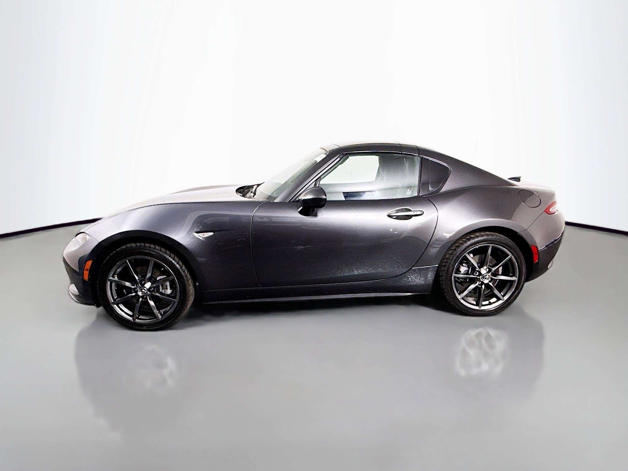 Used 2017 MAZDA MX-5 Miata RF Grand Touring image 6