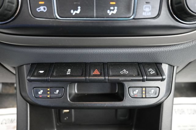 Used 2017 Chevrolet Colorado Z71 AWD/4WD image 14