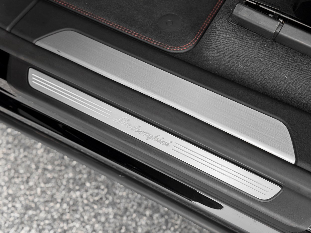 Used 2022 Lamborghini Urus image 14