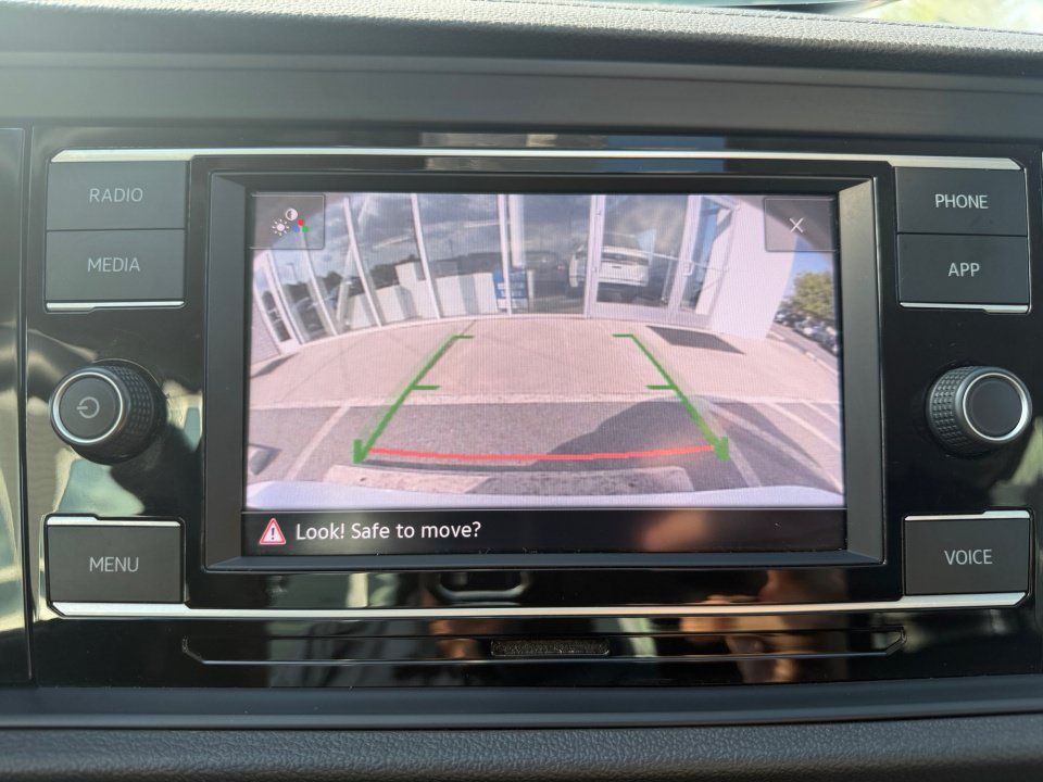 Certified 2022 Volkswagen Jetta SE FWD image 19