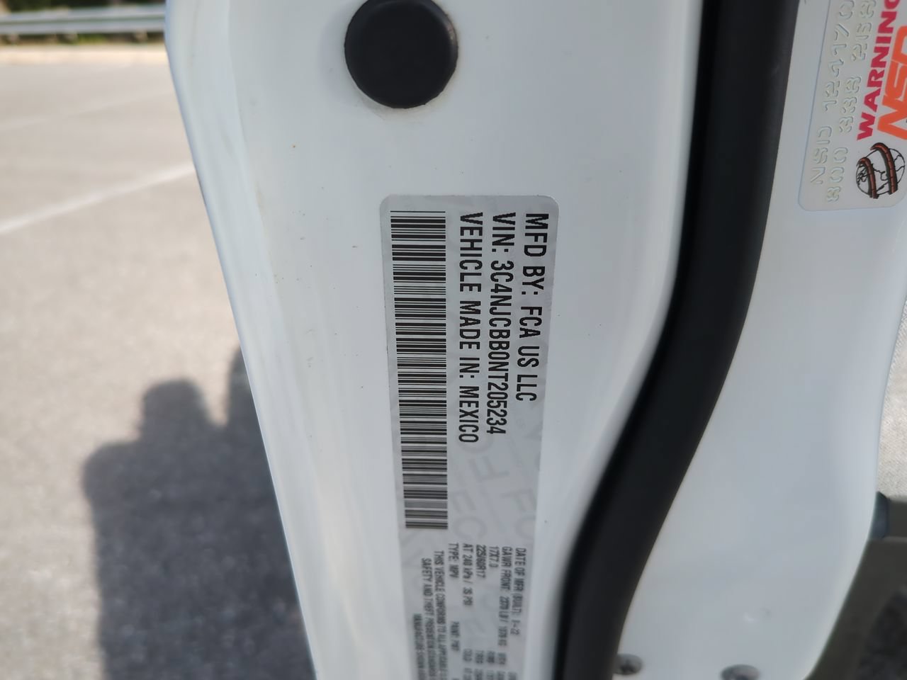 Used 2022 Jeep Compass Latitude FWD image 24