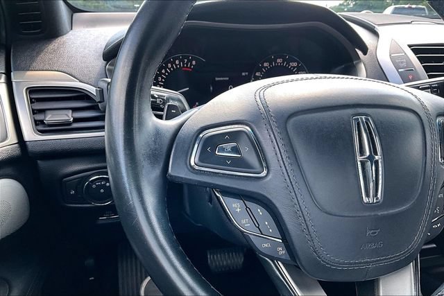 Used 2017 Lincoln MKZ Reserve w/ Luxury Package FWD image 11