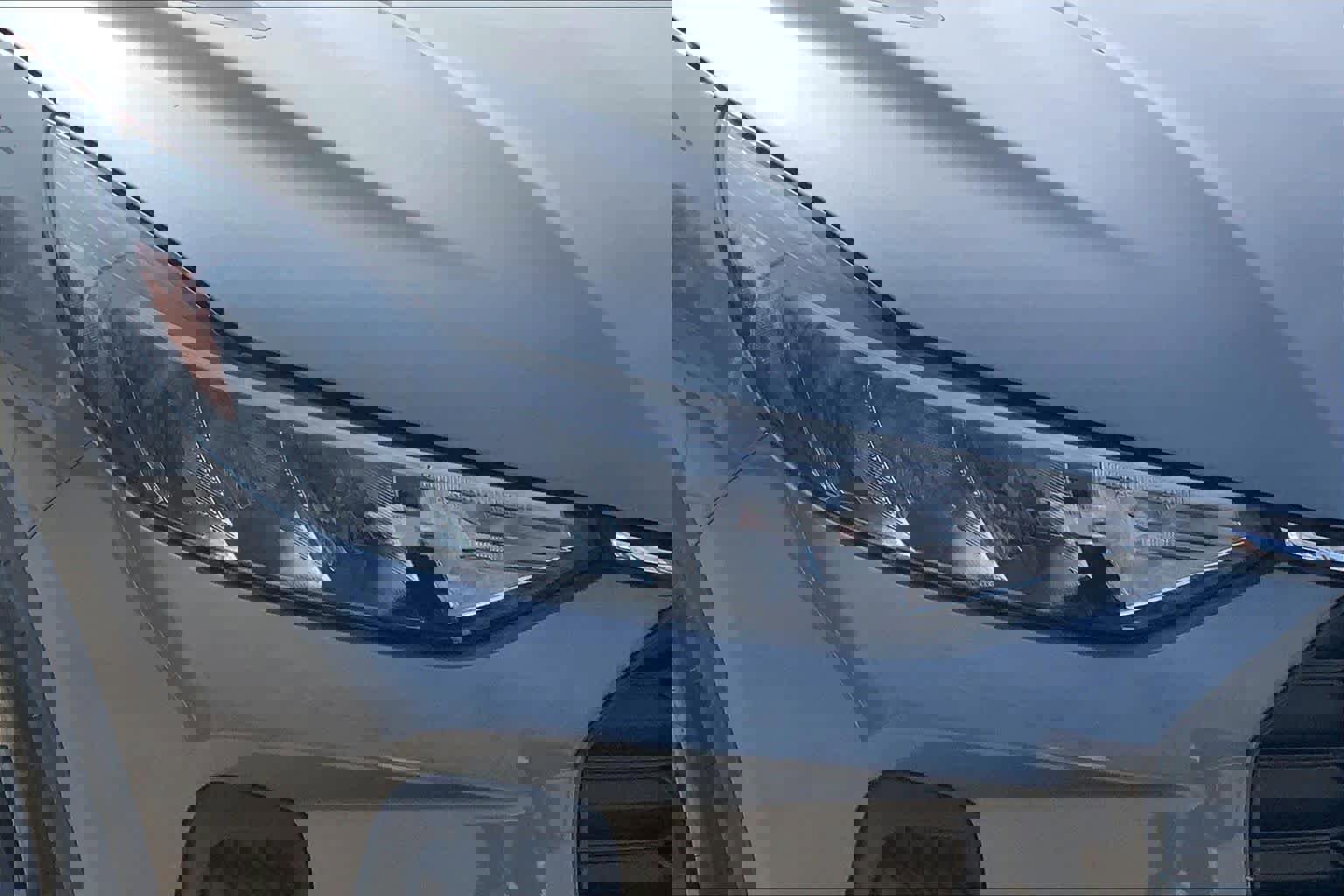 Used 2025 Ford Escape ST-Line image 25