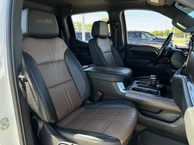 Used 2023 Chevrolet Silverado 1500 High Country w/ Technology Package AWD/4WD image 33