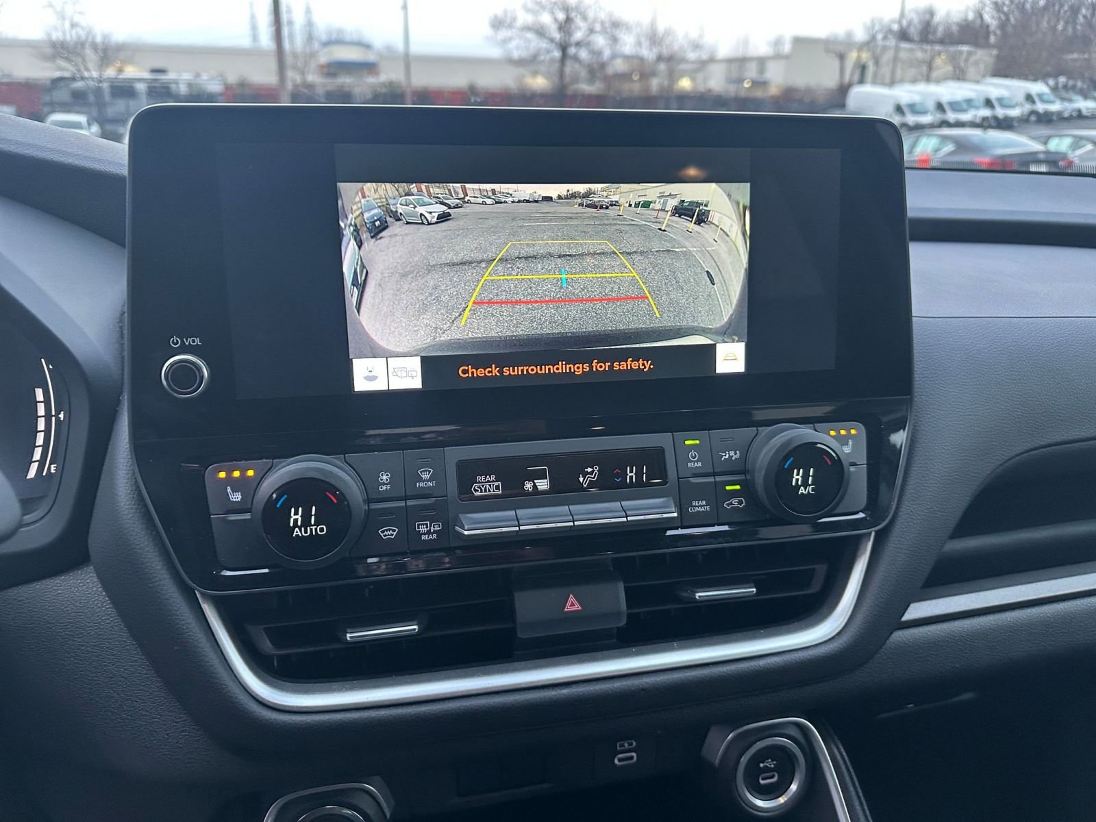 Used 2025 Toyota Grand Highlander XLE image 17