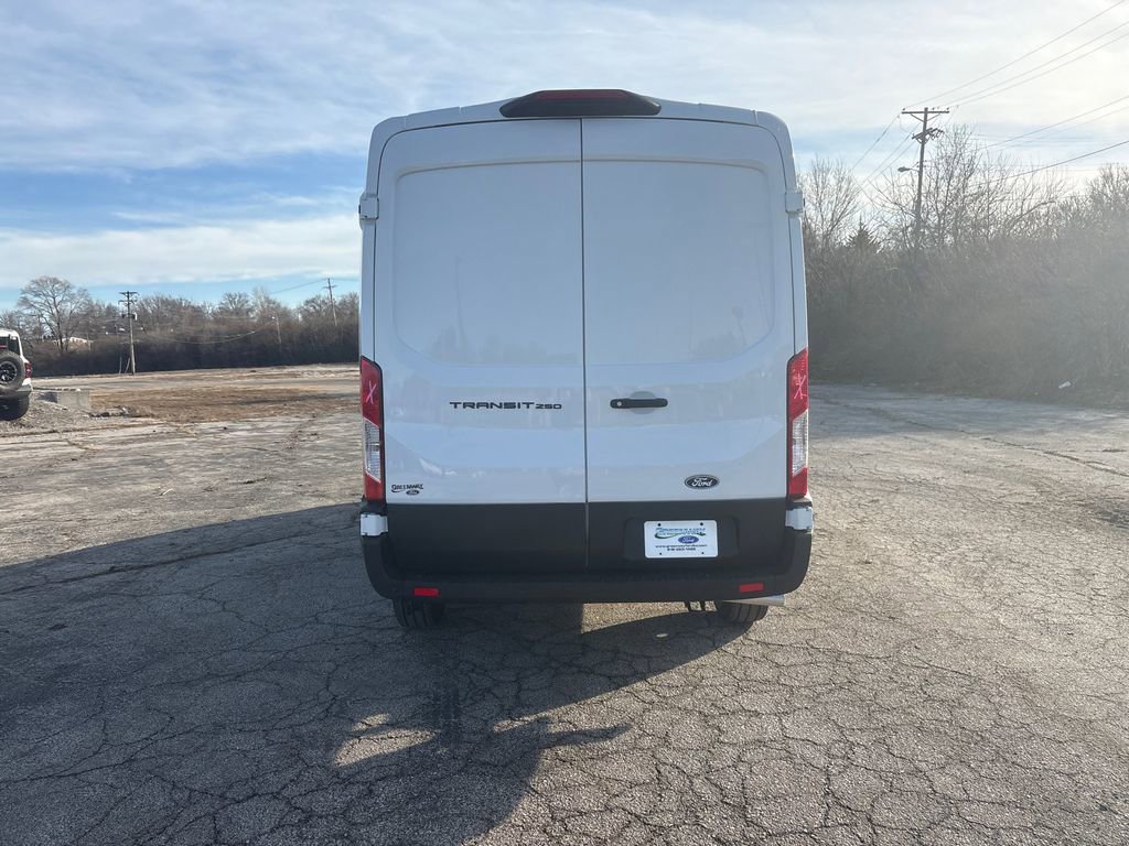 New 2026 Ford Transit 250 148 Medium Roof RWD image 5