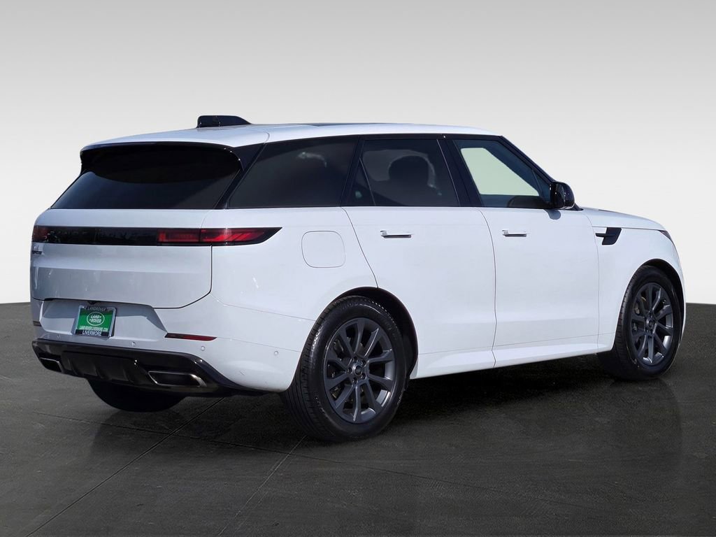 Used 2024 Land Rover Range Rover Sport Dynamic SE image 6
