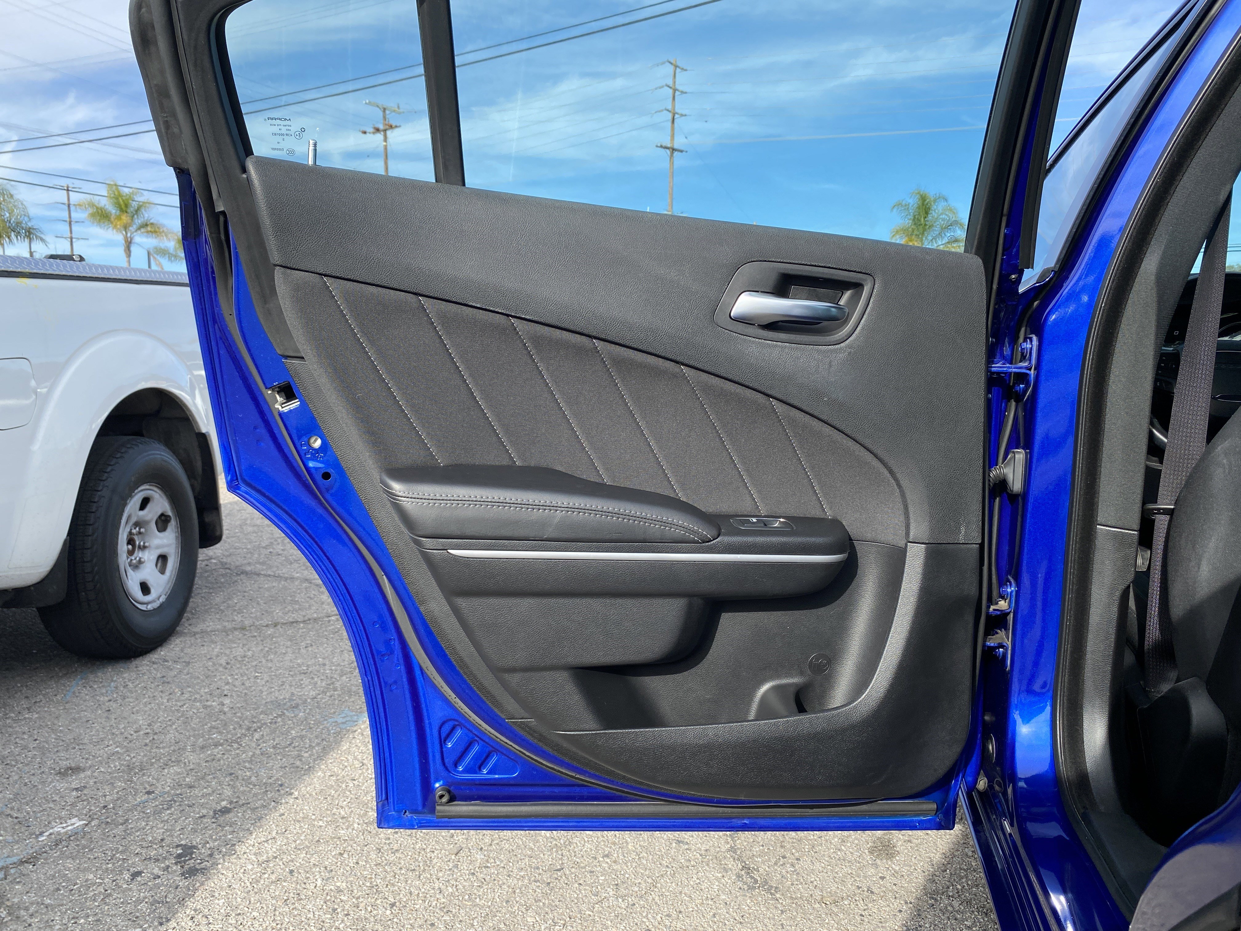 Used 2019 Dodge Charger SXT w/ Driver Confidence Group image 15